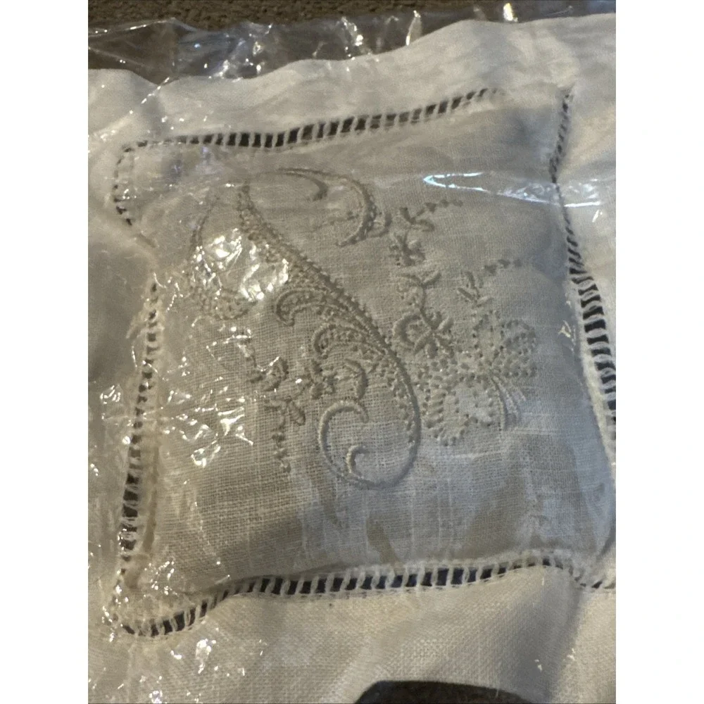 Lavender by the bay LAVENDER CALMING PILLOW Freshener (TD)